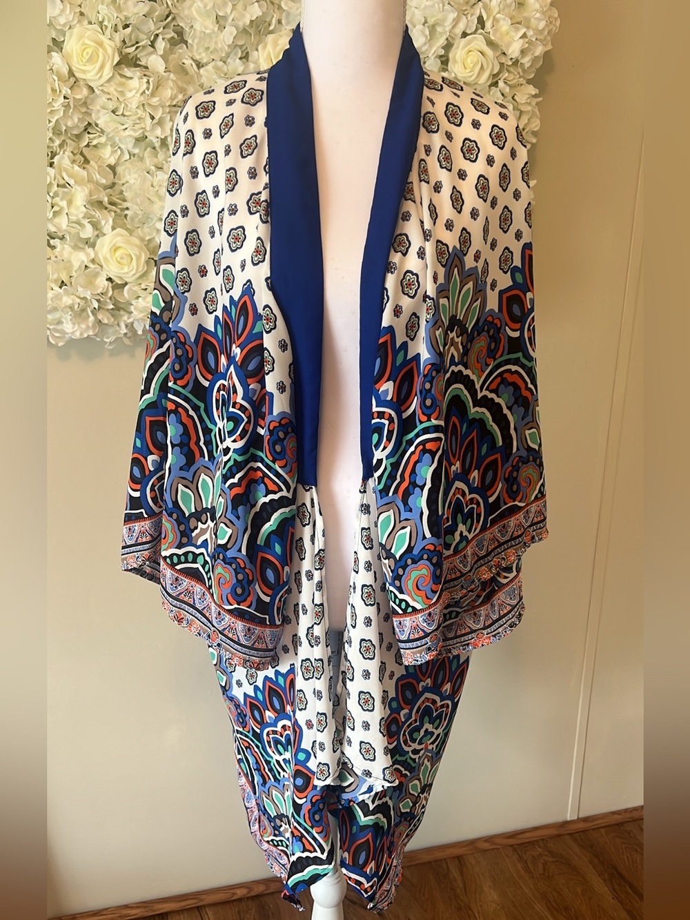 Cato Blue White Multicolor Patterned Floral Kimono